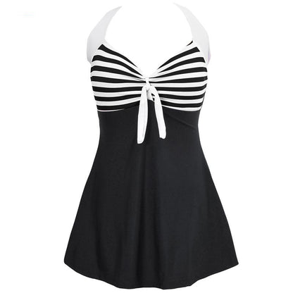 Plus Size Conservative Fashionable Swimwear .